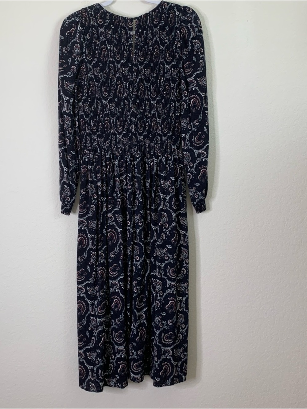 Madewell navy Smocked V-Neck Midi Dress in Paisley long sleeve M - Picture 11 of 12